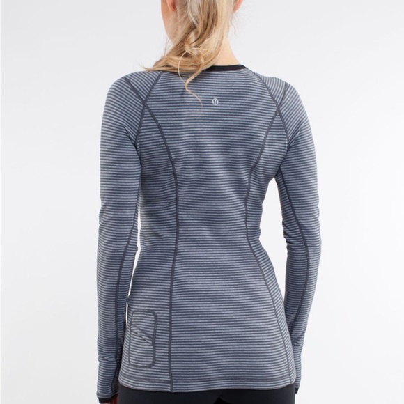 Vintage Lulú Run Turn Around Long Sleeve 🥰 - Picture 2 of 14